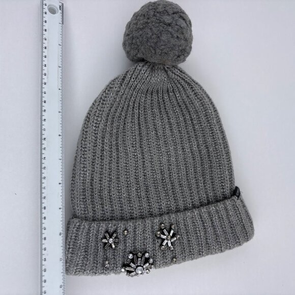 Victorias Secret Gray Knit Beanie With Pom & Rhinestone Snowflake Accents - Picture 7 of 7